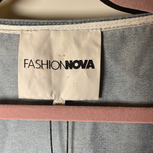 Fashion Nova Light Blue Denim Crop Top - Picture 7 of 8